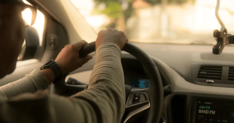 Qatar driving license-professions not prohibbited